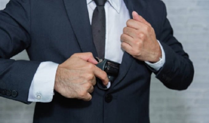 detetive pode andar armado